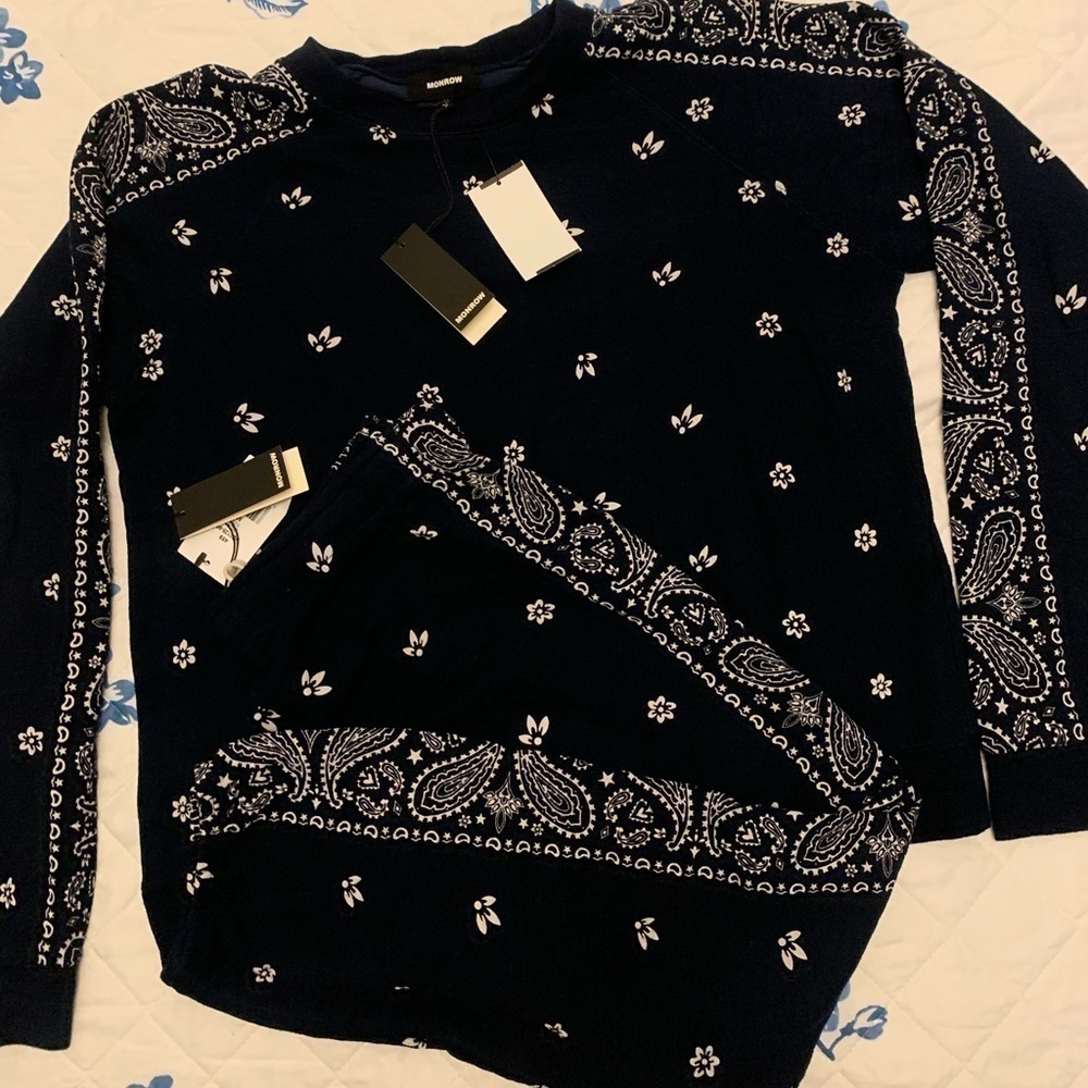Monrow Bandana Raglan Pullover & Joggers Set: Inca - Picture 8 of 15